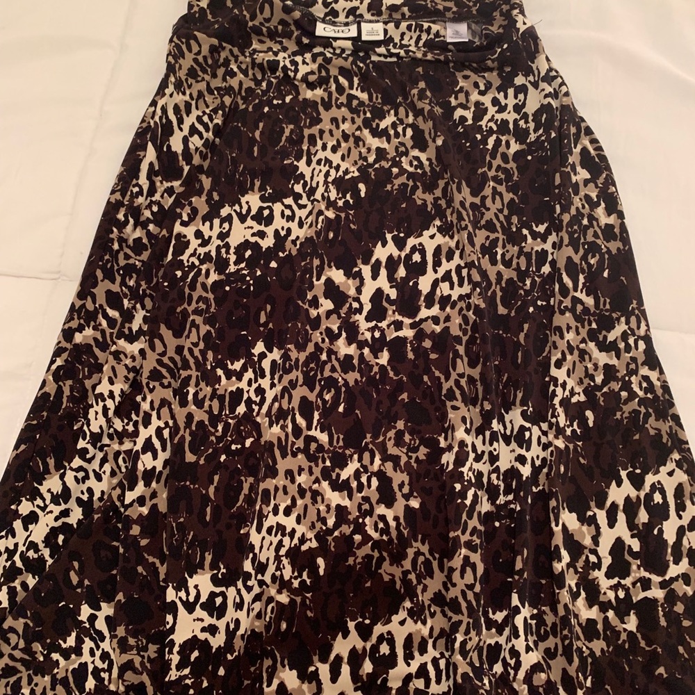 Slim flow skirt